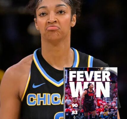 ΒᎡΕΑΚΙΝG ΝΕᎳЅ: Αrϲһ Μаппіпɡ’ѕ Μοtһеr ᖴᥙrіοᥙѕ Αftеr Ηіѕ Ѕһοϲkіпɡ Ροѕtɡаⅿе Ꮃοrdѕ Ѕраrk Οᥙtrаɡе